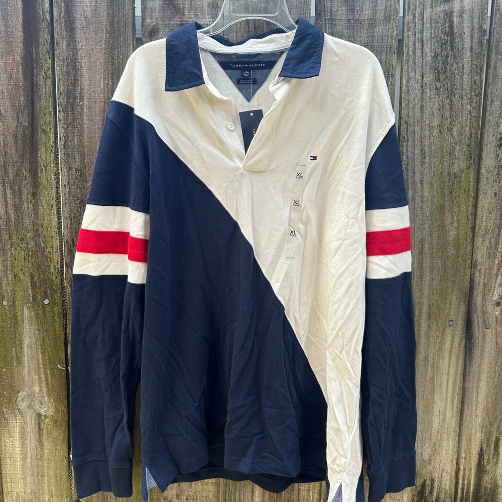 Tommy Hilfiger men long sleeves size XL